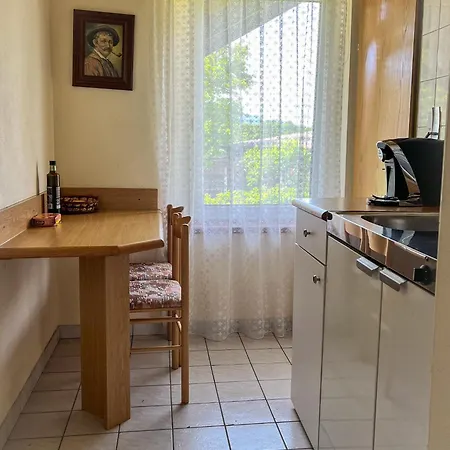 Schwalbennest Daire Srejach