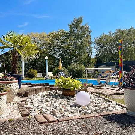 Schwalbennest * Srejach
